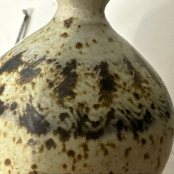 Vintage OWEN’S JugTown Pottery Bud Vase Vessel Speckled Brown Tan Marked On Base - Picture 8 of 8